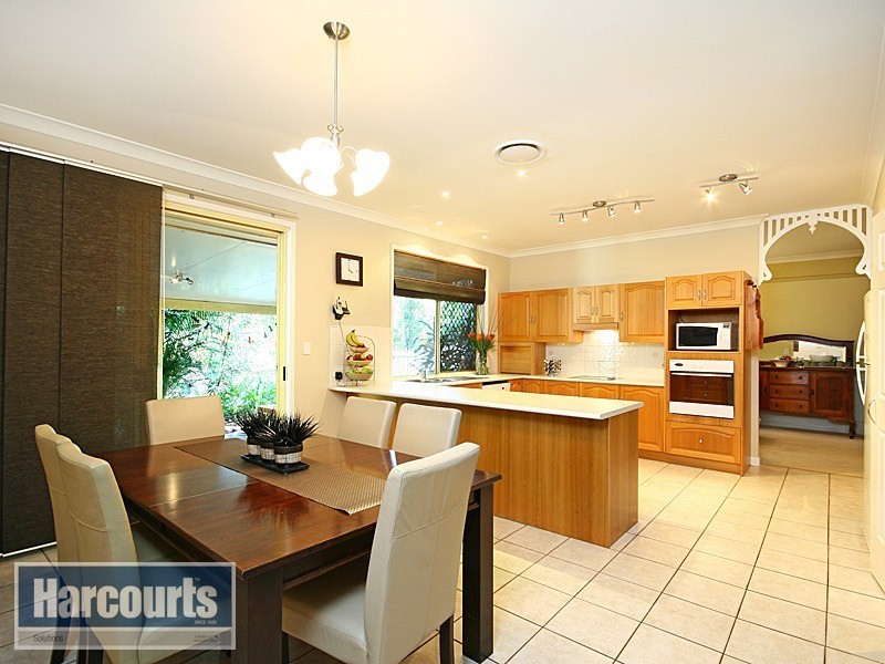 1 Woodrow Court, Ferny Hills QLD 4055