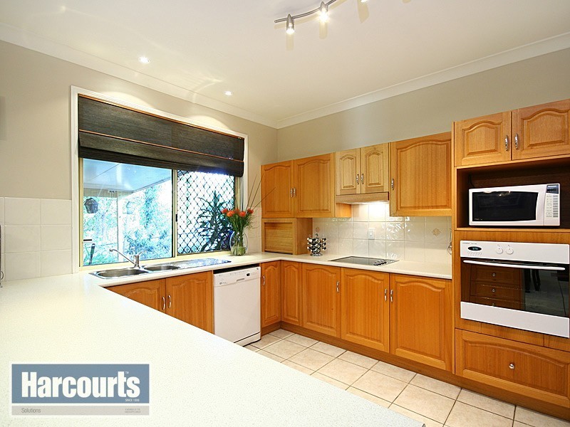 1 Woodrow Court, Ferny Hills QLD 4055