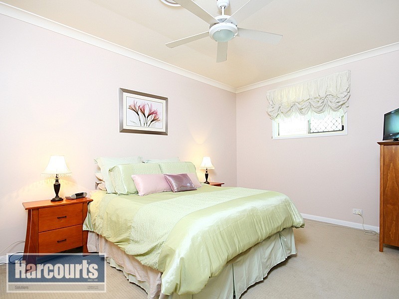 1 Woodrow Court, Ferny Hills QLD 4055