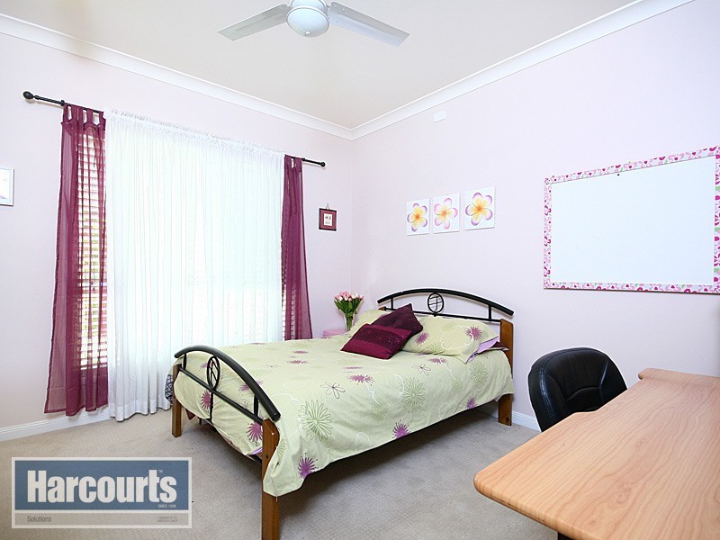 1 Woodrow Court, Ferny Hills QLD 4055