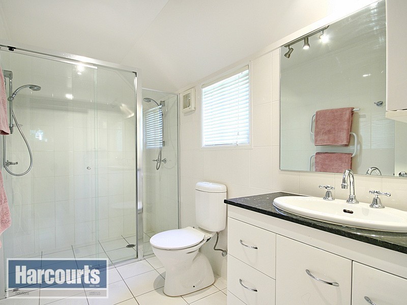 1 Woodrow Court, Ferny Hills QLD 4055