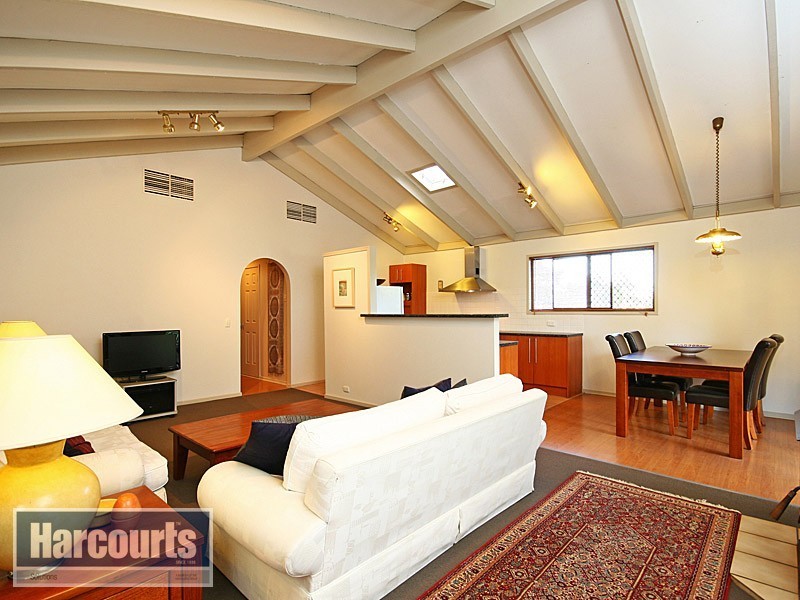 2 Tabulam Drive, Ferny Hills QLD 4055