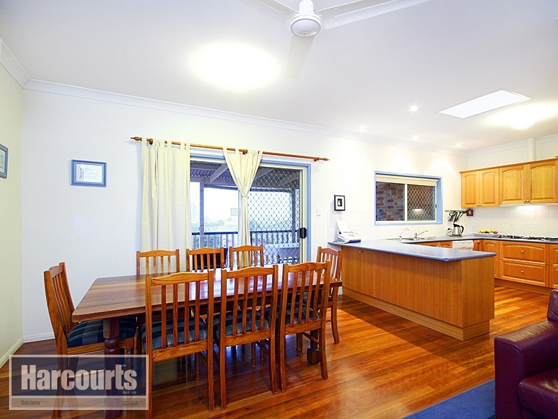 4 Mavis Court, Arana Hills QLD 4054