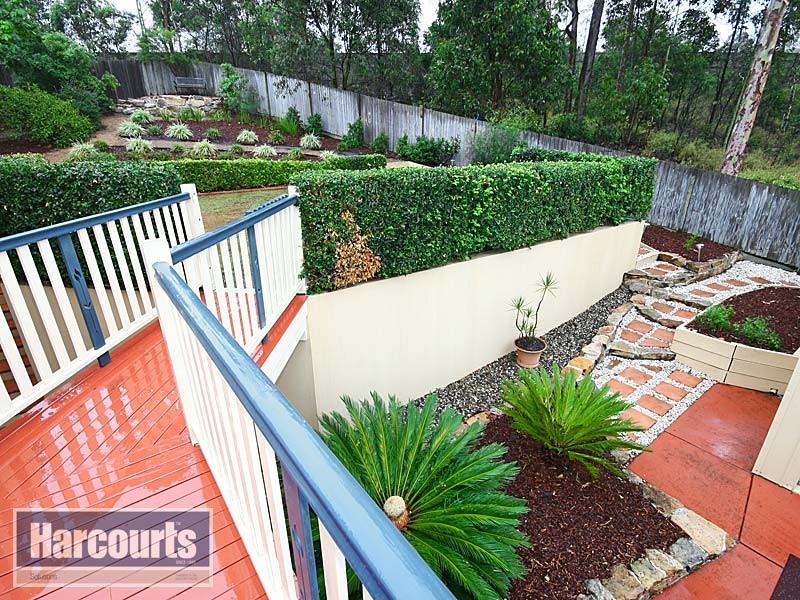 4 Mavis Court, Arana Hills QLD 4054