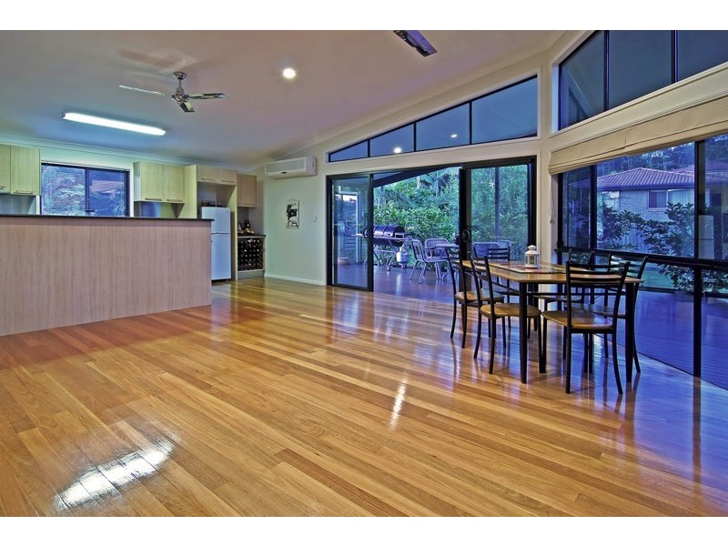 10 Christina Close, Ferny Grove QLD 4055