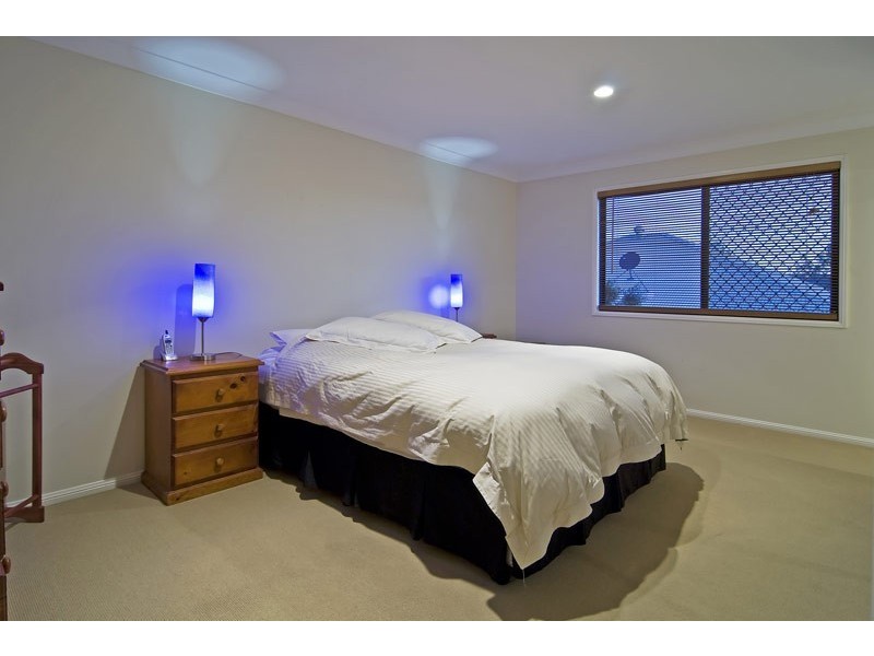 10 Christina Close, Ferny Grove QLD 4055