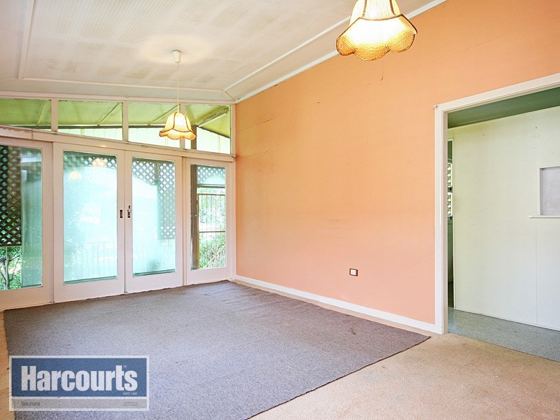 42 Lily Street, Mitchelton QLD 4053