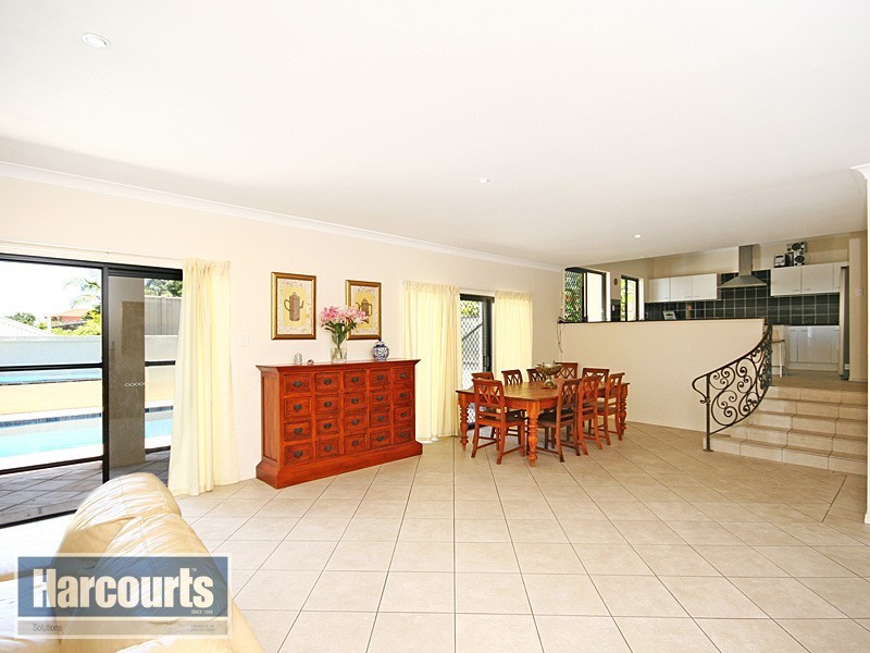 32 Fortrose Place, Ferny Grove QLD 4055