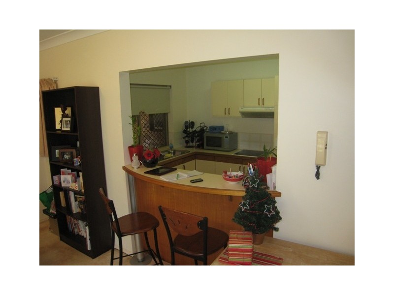 1/1 Caroline Street, Woody Point QLD 4019