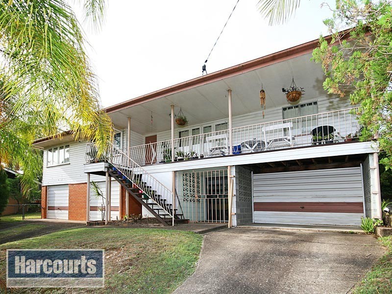 4 Pylara Crescent, Ferny Hills QLD 4055