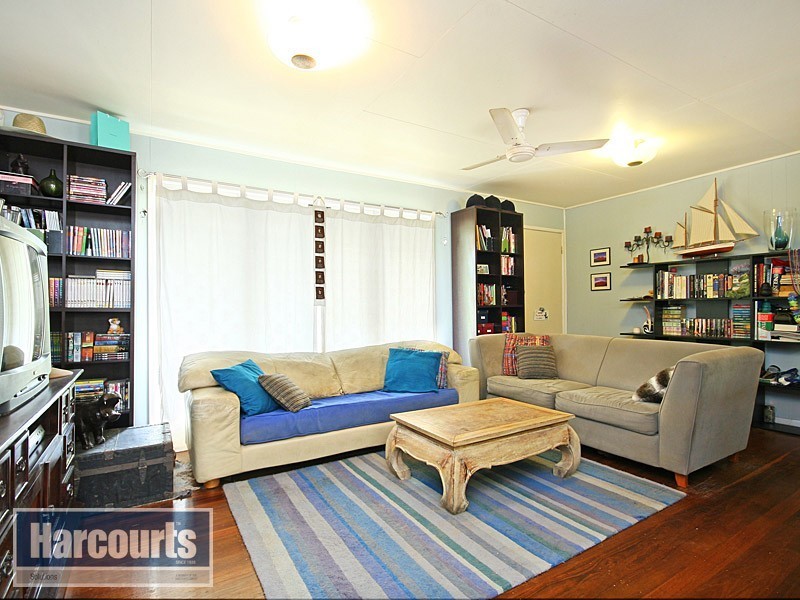 4 Pylara Crescent, Ferny Hills QLD 4055