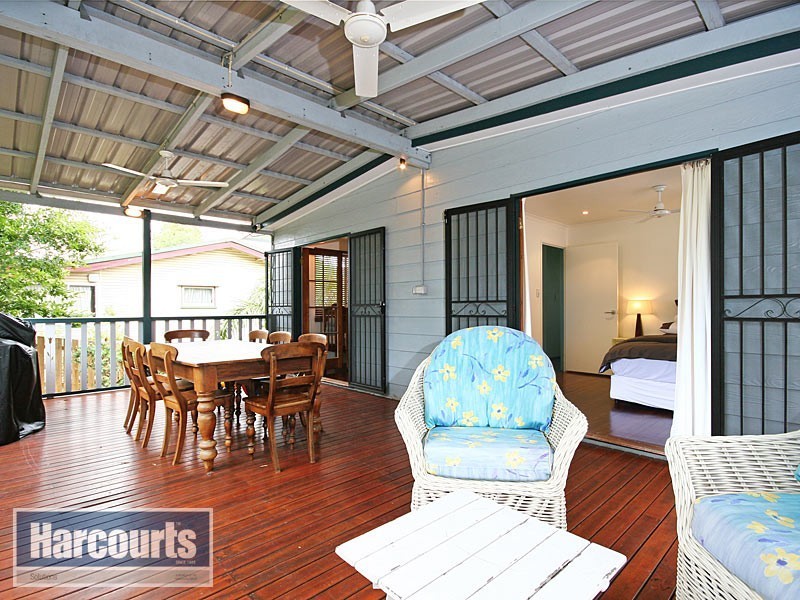 40 Minto Crescent, Arana Hills QLD 4054