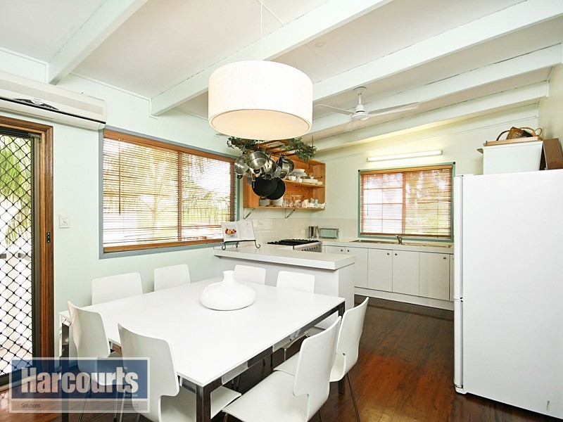 40 Minto Crescent, Arana Hills QLD 4054