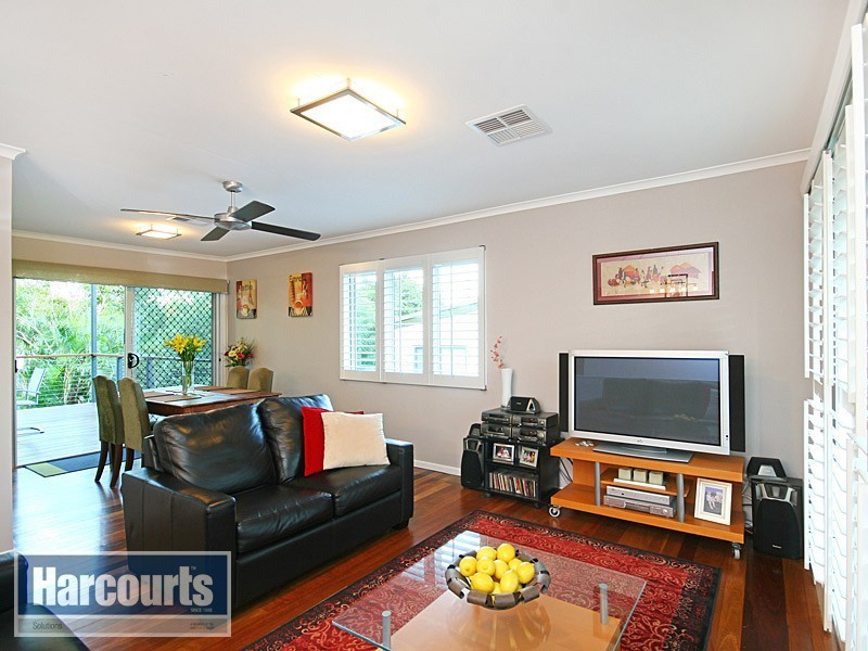 20 Narellan Street, Arana Hills QLD 4054