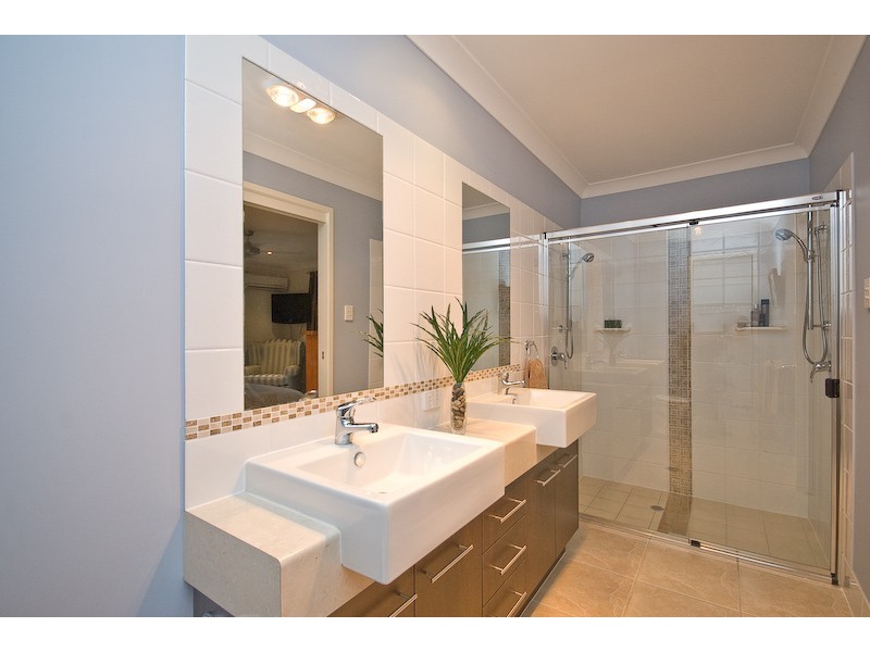 5 Ruby Court, Bunya QLD 4055