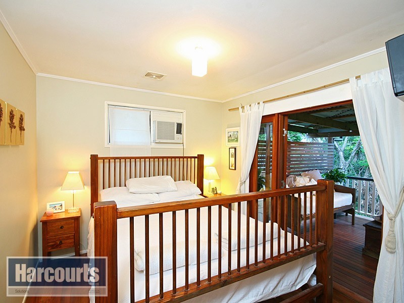 124 Plucks Road, Arana Hills QLD 4054