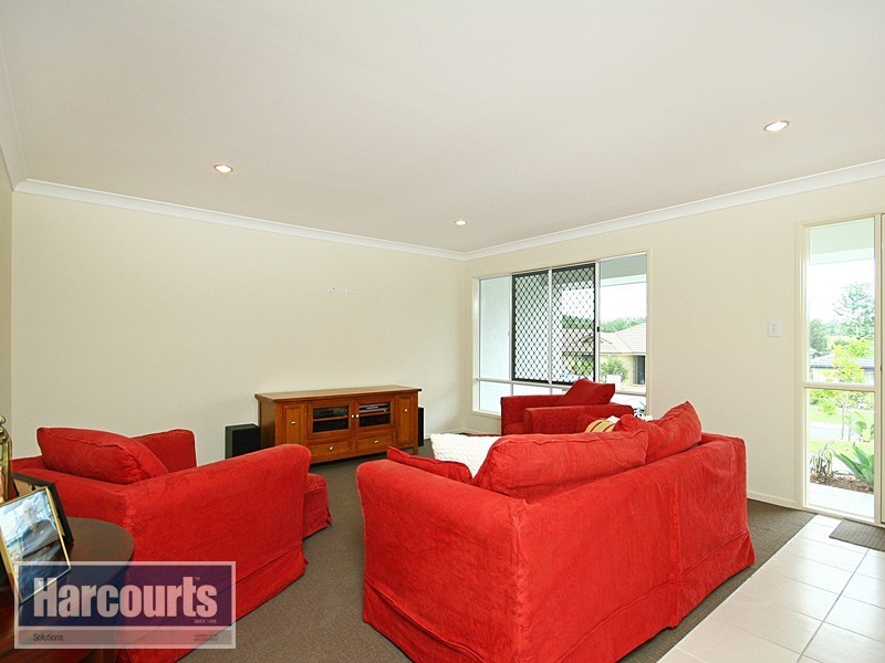 15 Ascent Street, Upper Kedron QLD 4055