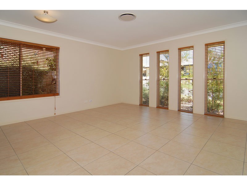 3 Parkwater Close, Upper Kedron QLD 4055