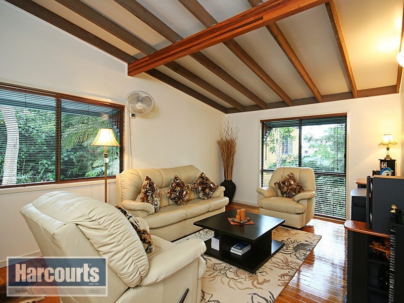 24 Tarawill Crescent, Ferny Hills QLD 4055