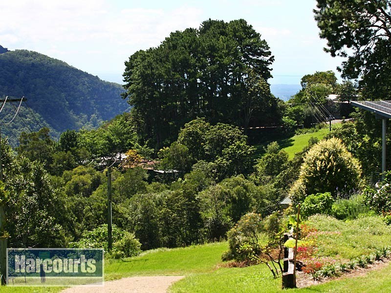 7 Lindsay Road, Mount Glorious QLD 4520