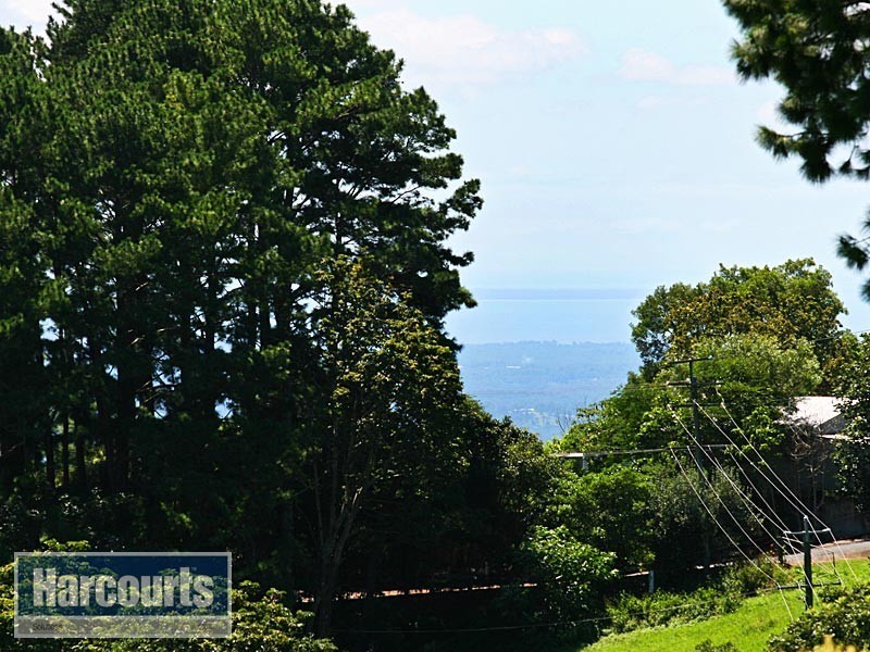 7 Lindsay Road, Mount Glorious QLD 4520