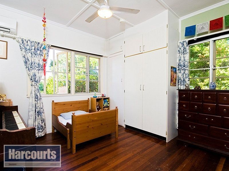 105 Woking Street, Keperra QLD 4054