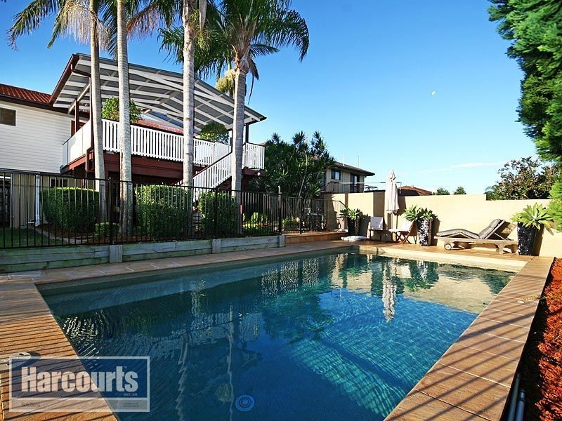 19 Alstonia Street, Arana Hills QLD 4054