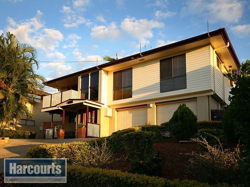 19 Alstonia Street, Arana Hills QLD 4054