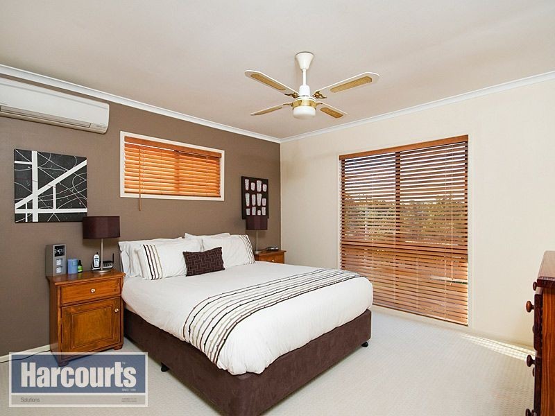 19 Alstonia Street, Arana Hills QLD 4054