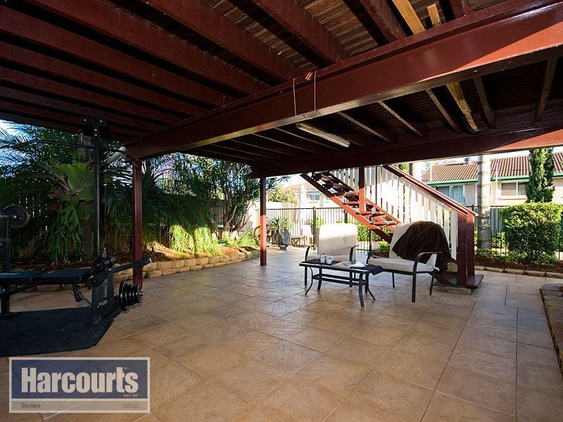 19 Alstonia Street, Arana Hills QLD 4054