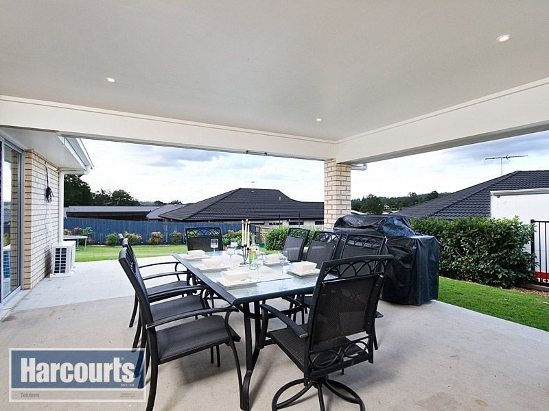 22 Chalmers Court, Samford QLD 4520