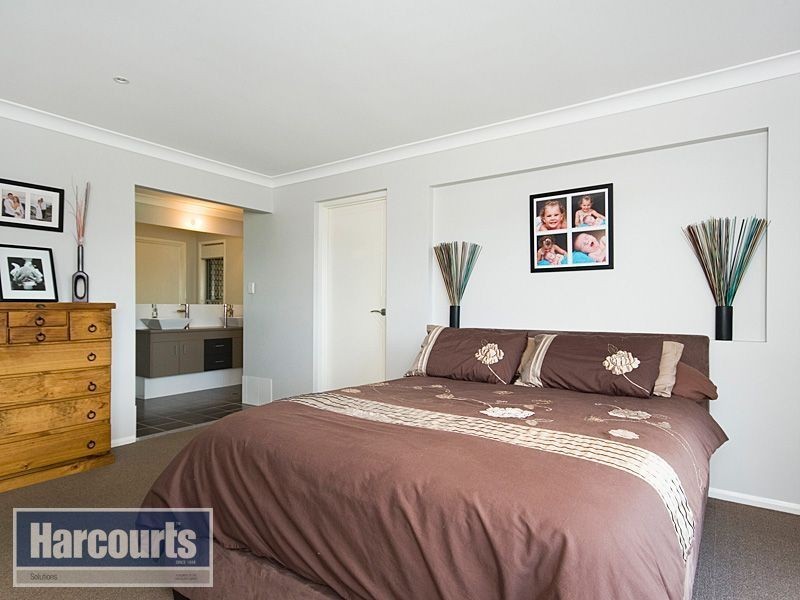 22 Chalmers Court, Samford QLD 4520