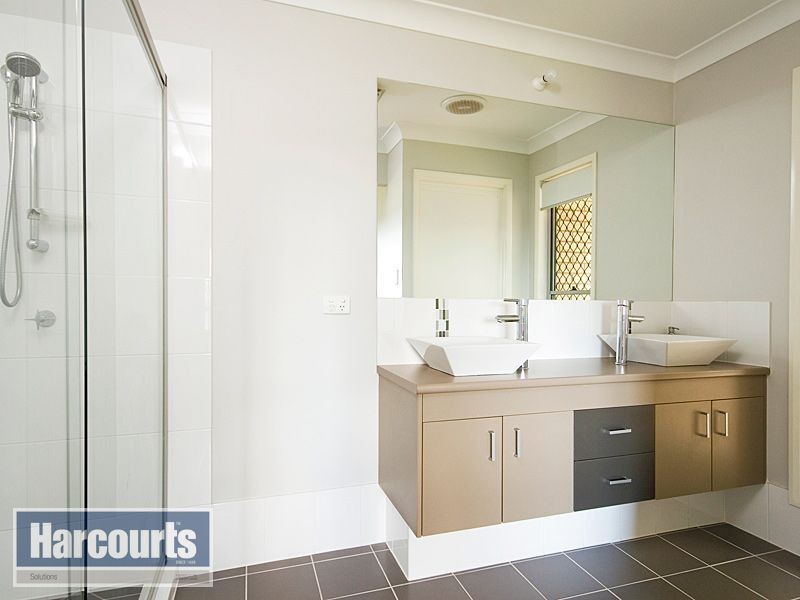 22 Chalmers Court, Samford QLD 4520