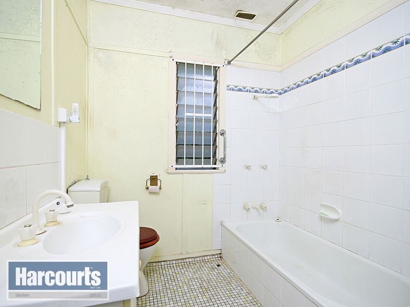 16 Barber Street, Keperra QLD 4054