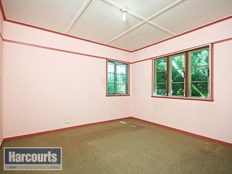 16 Barber Street, Keperra QLD 4054