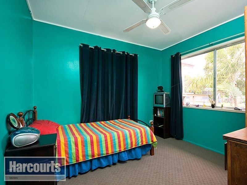 8 Wandearah Crescent, Ferny Hills QLD 4055