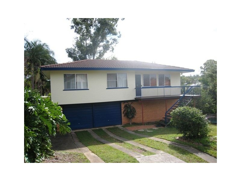 4 Irruka Crescent, Ferny Hills QLD 4055