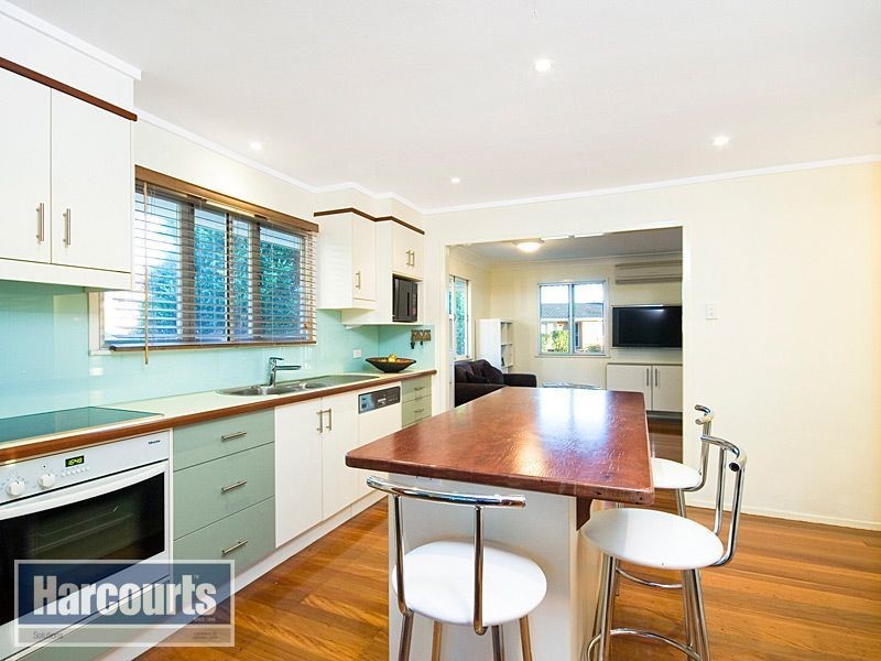 18 Warringah Street, Everton Park QLD 4053