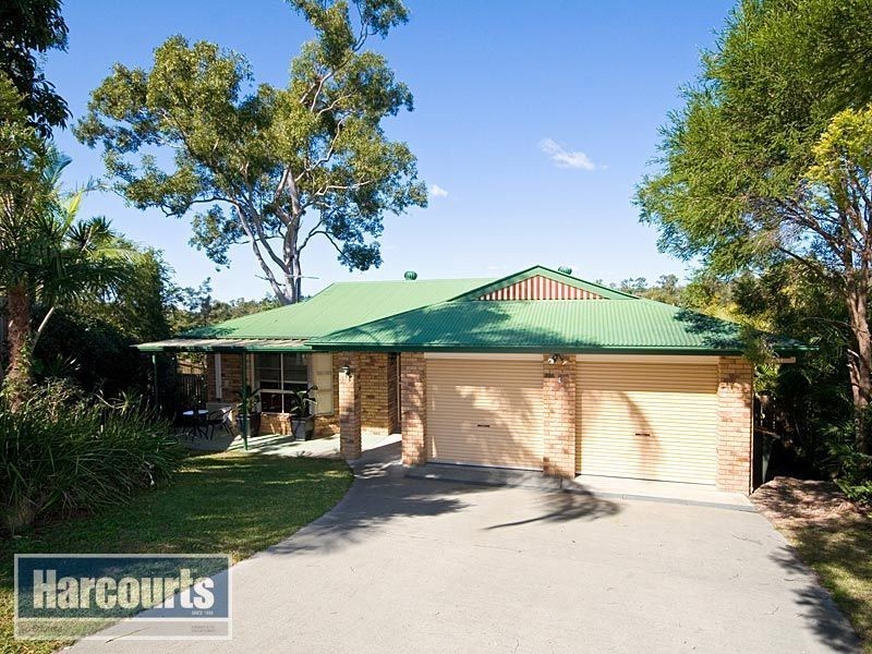 4 Forestwood Place, Arana Hills QLD 4054
