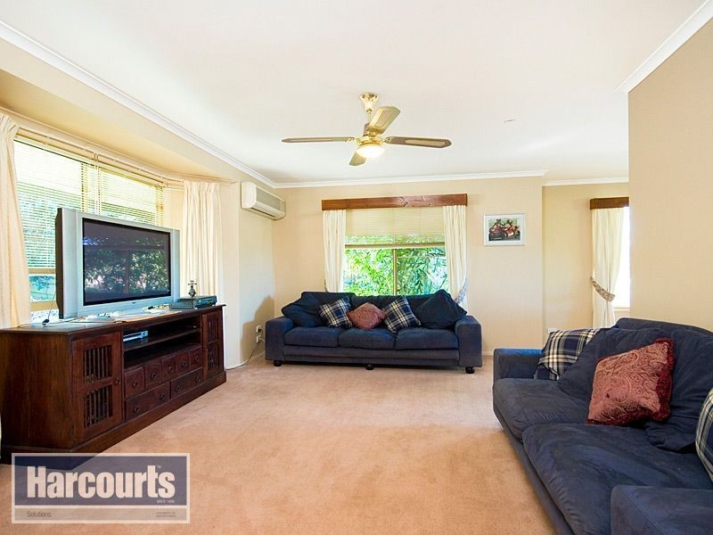 4 Forestwood Place, Arana Hills QLD 4054