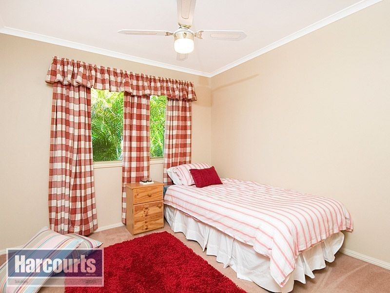 4 Forestwood Place, Arana Hills QLD 4054