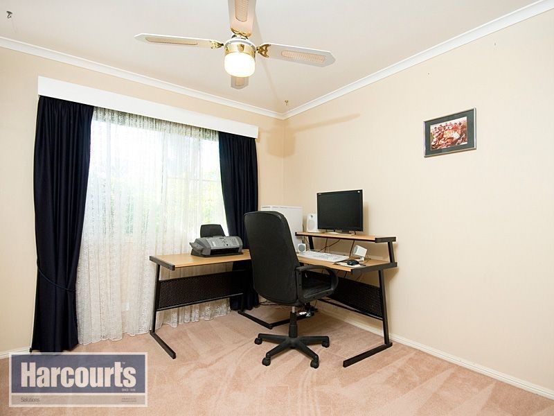 4 Forestwood Place, Arana Hills QLD 4054