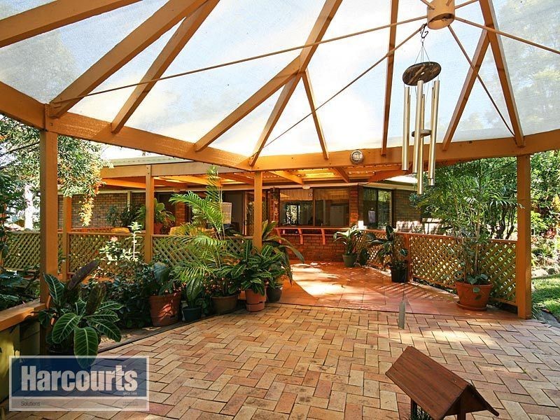 6 Richmond Court, Ferny Hills QLD 4055
