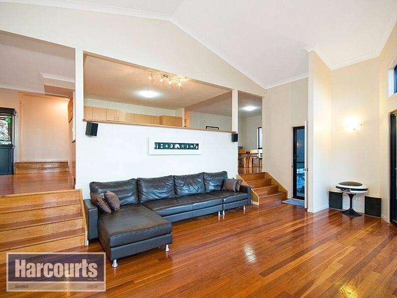83 Outlook Terrace, Ferny Grove QLD 4055