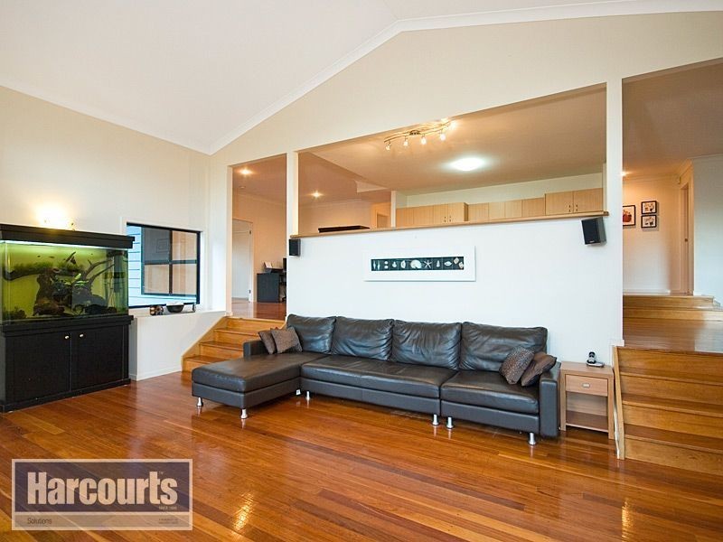 83 Outlook Terrace, Ferny Grove QLD 4055