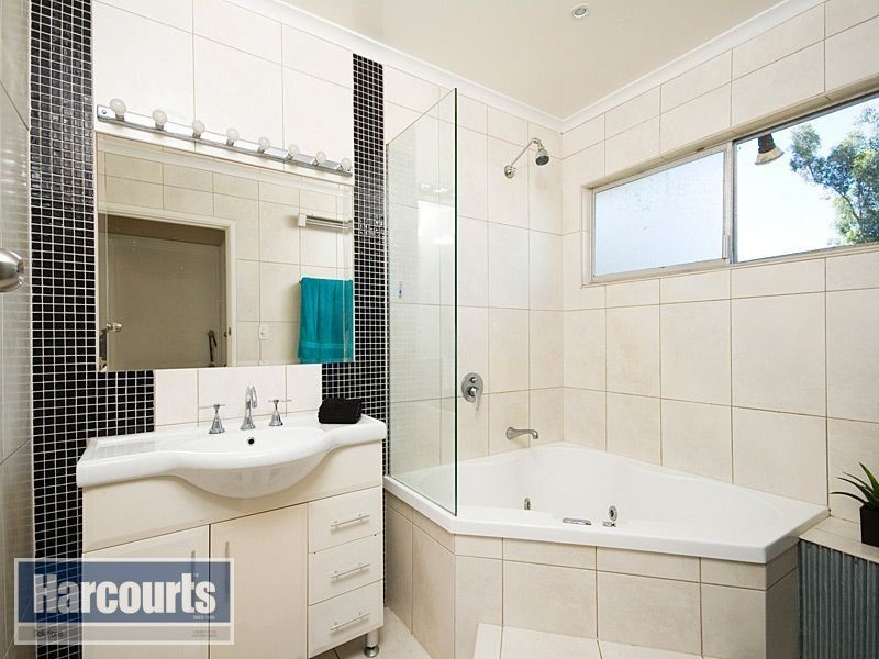 1163 Samford Road, Ferny Grove QLD 4055