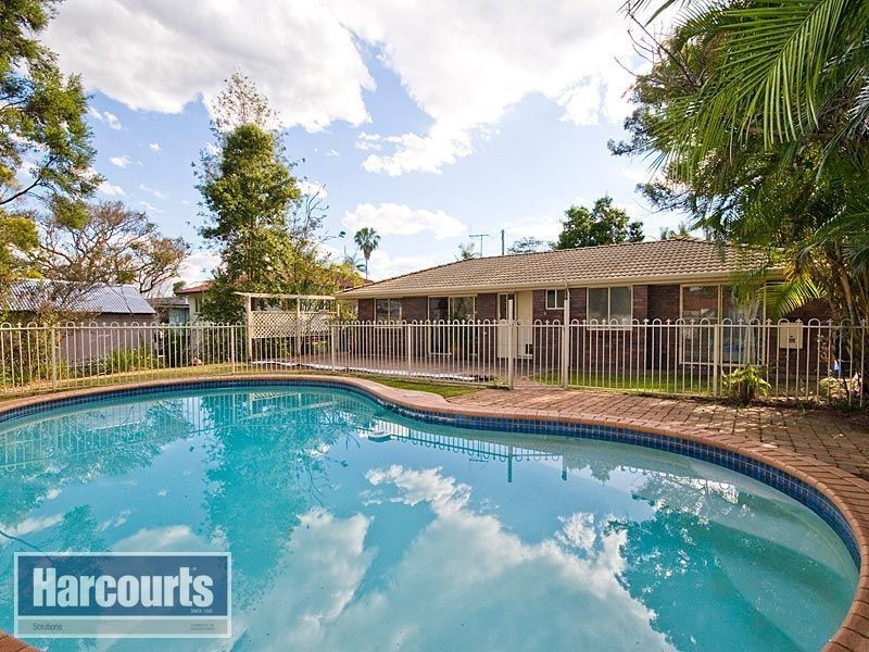 23 Gordon Road, Ferny Hills QLD 4055