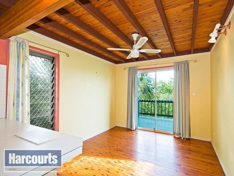 27 Plucks Road, Arana Hills QLD 4054