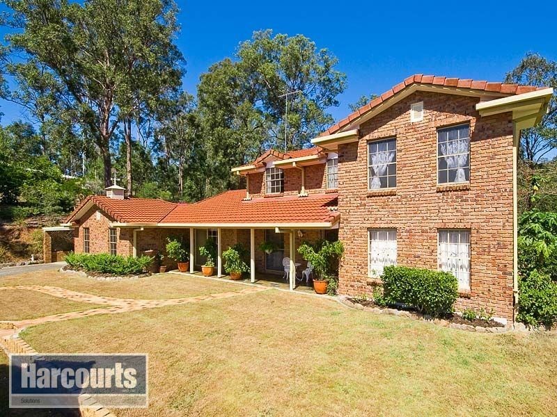 6 Heather Anne Drive, Draper QLD 4520