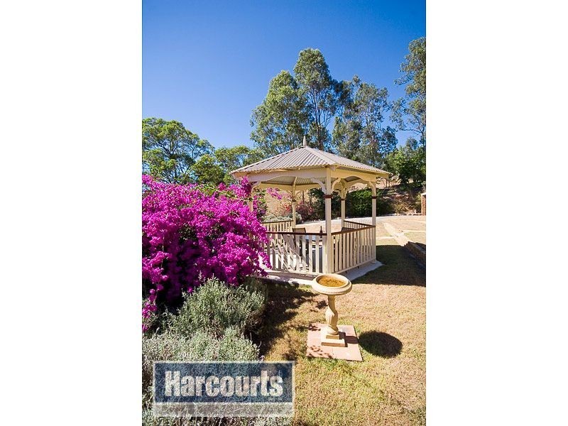 6 Heather Anne Drive, Draper QLD 4520